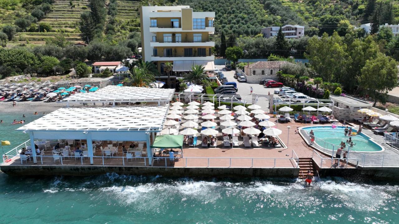 Paradise Beach Hotel Radhimë Eksteriør billede