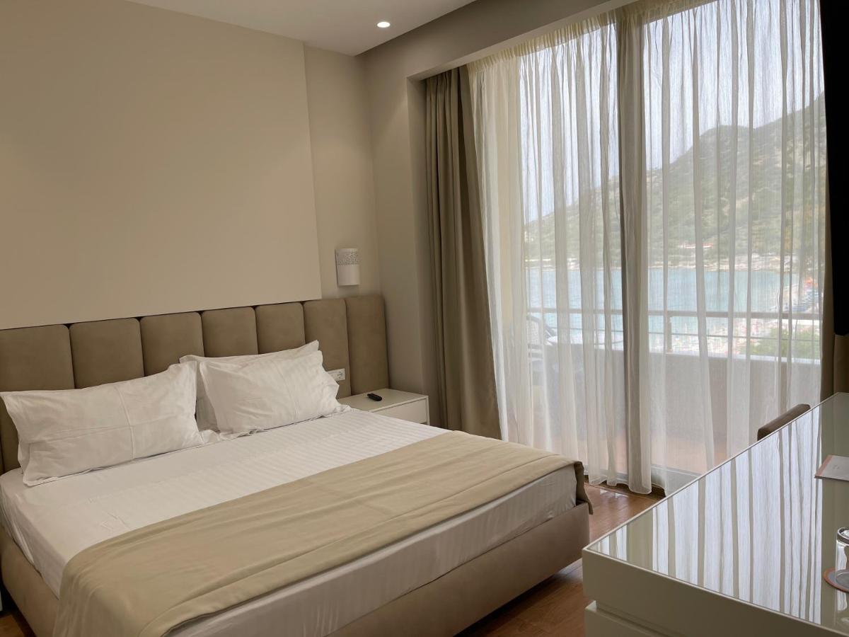 Paradise Beach Hotel Radhimë Eksteriør billede