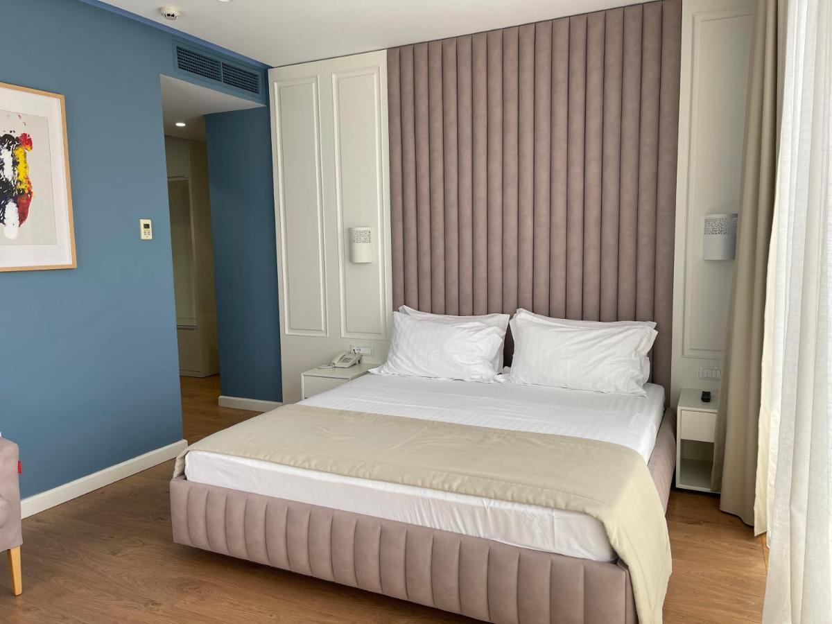 Paradise Beach Hotel Radhimë Eksteriør billede