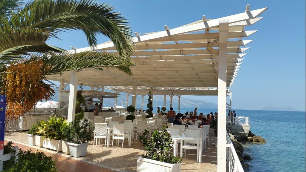 Paradise Beach Hotel Radhimë Eksteriør billede